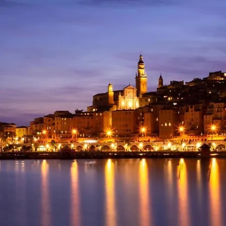 Menton 2 Pieces 4 Personnes Avec Grande Terrasse Au Calme Plage A Pied Апартаменти